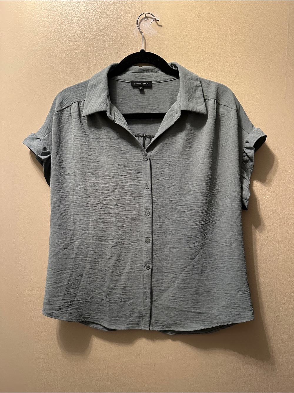 Light Sage Green Short-Sleeve Button Front Blouse